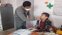 اهمیت سلامت دهان و دندان در دانش آموزان مدرسه روستای علا.